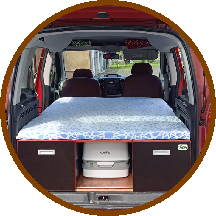 Výroba spacích vestaveb