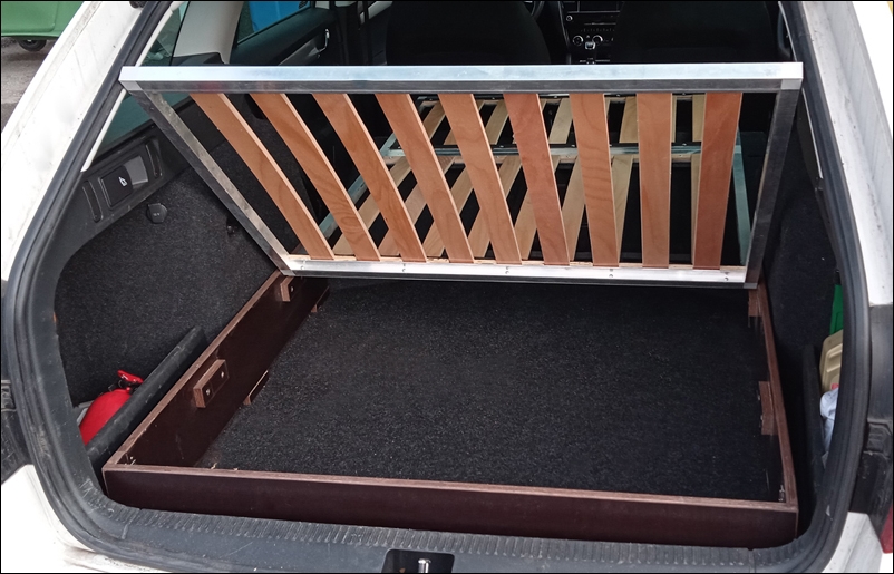 Pronájem spací vestavby - Škoda Octavia 3